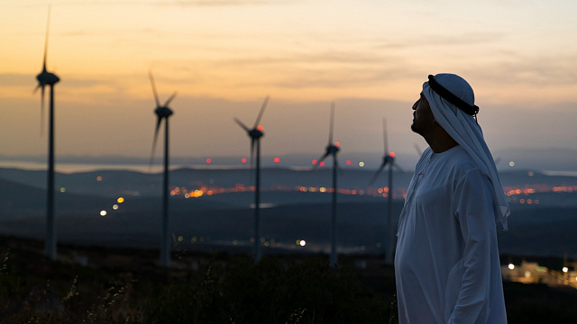 UAE rolls out strategy for solar, wind power, green hydrogen, and carbon capture