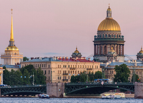 Participants of IV Eurasian Women’s Forum in St. Petersburg discussed global challenges of our time