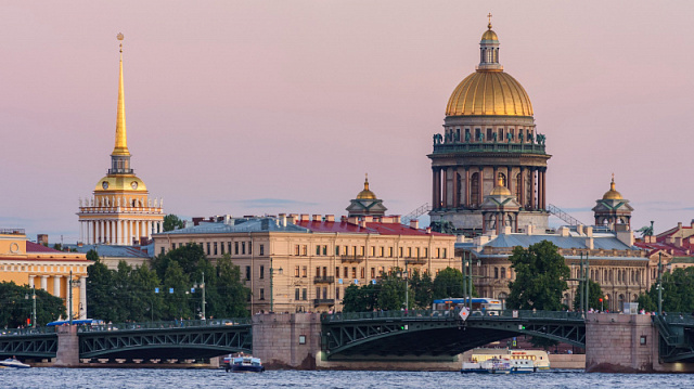 Participants of IV Eurasian Women’s Forum in St. Petersburg discussed global challenges of our time